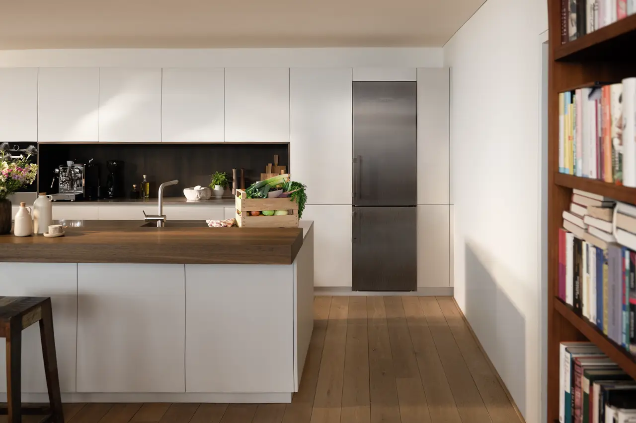 CBNbsa20 575i Combină frigorifică cu BioFresh şi NoFrost - Liebherr